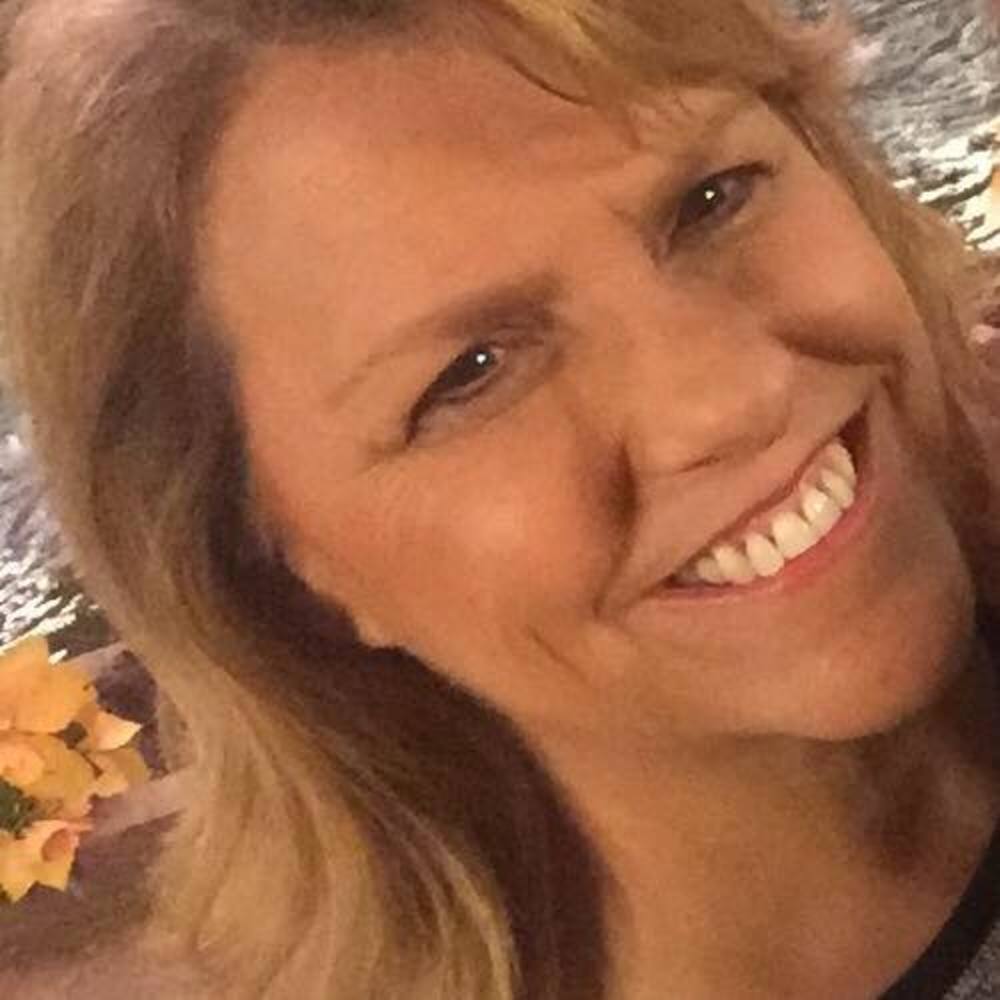 Meet your Posher, Debbie